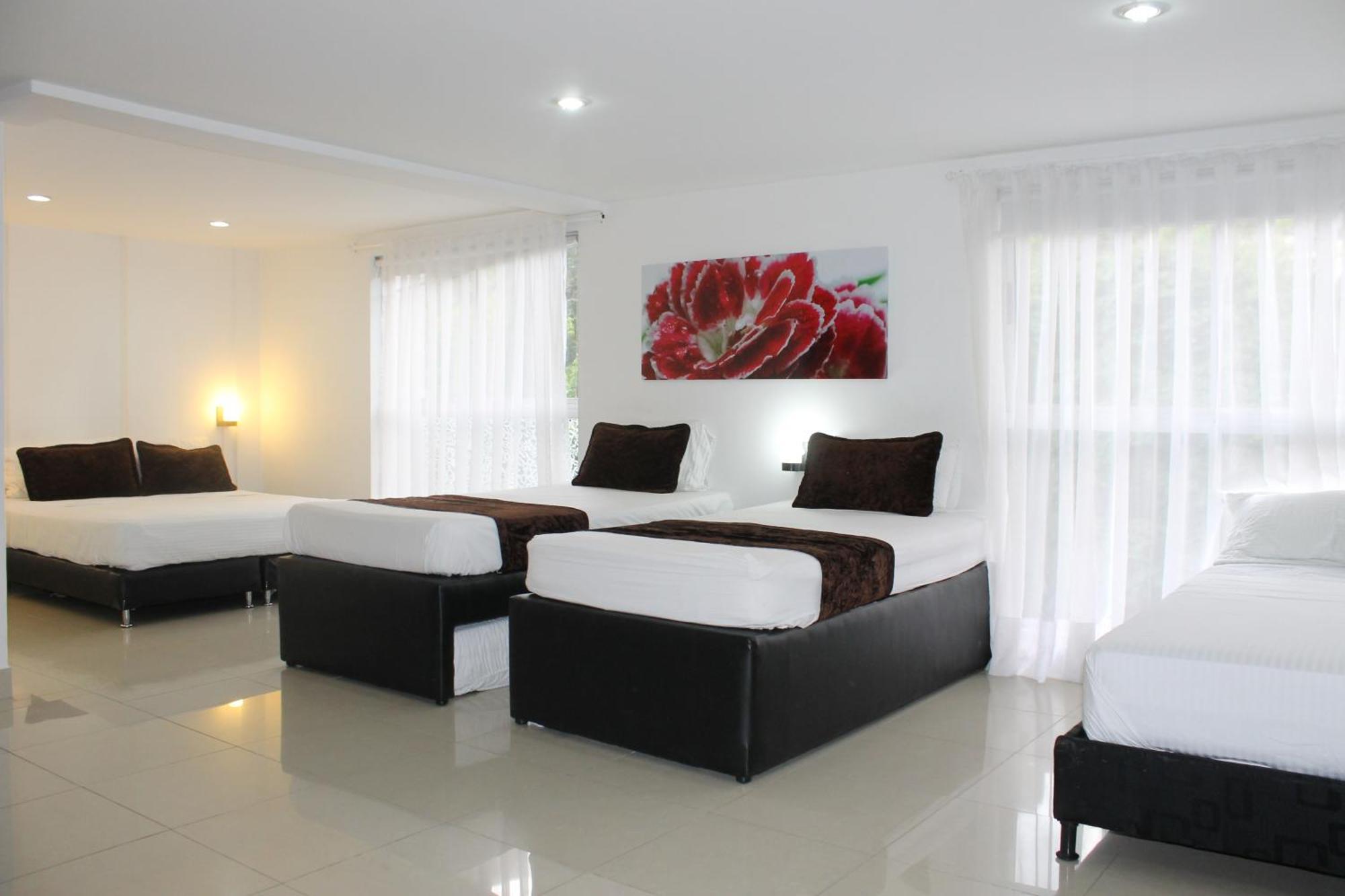 מדיין Hotel Boutique Las Rosas 5 G מראה חיצוני תמונה