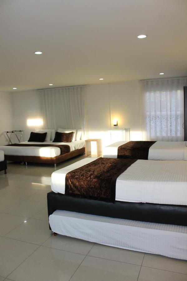 מדיין Hotel Boutique Las Rosas 5 G מראה חיצוני תמונה