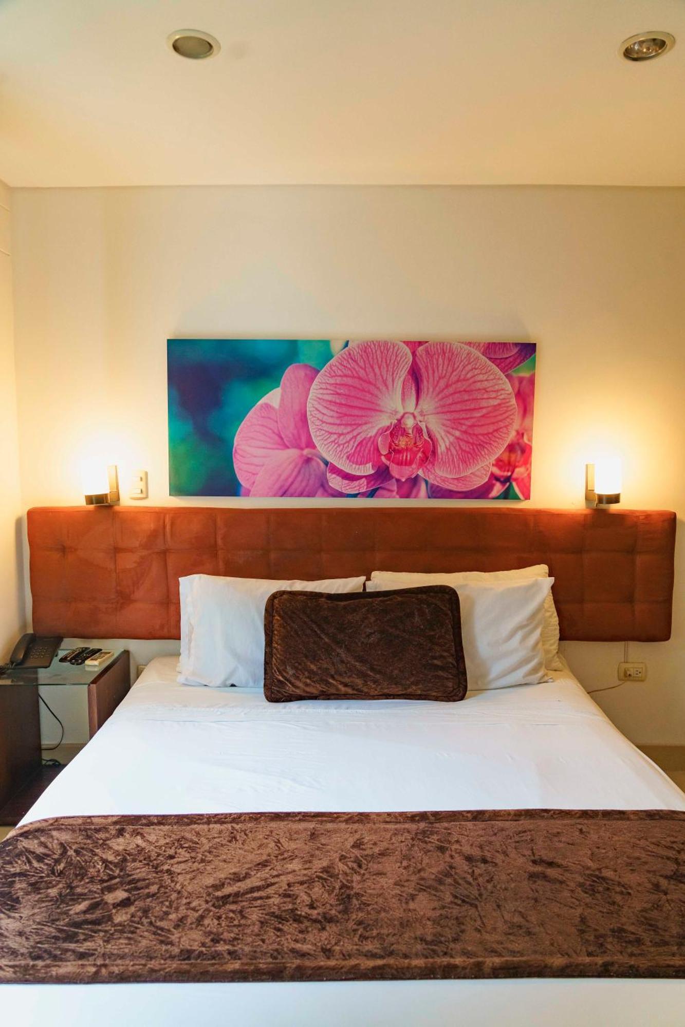 מדיין Hotel Boutique Las Rosas 5 G מראה חיצוני תמונה